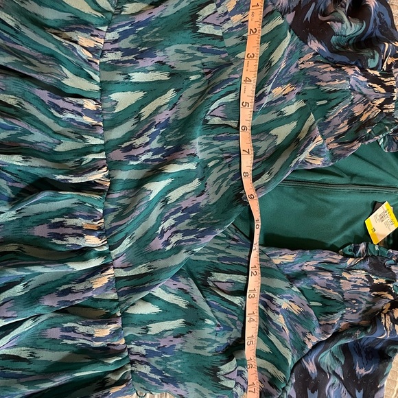 Madison Tara Elegant Blue and Green 3/4 sleeve modest Patterned Dress size 10 - Picture 12 of 12